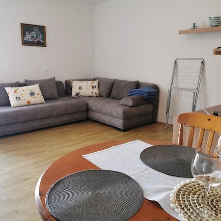 Apartmani Gabi Cesarica Exterior foto
