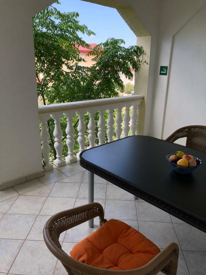 Apartmani Gabi Cesarica Exterior foto