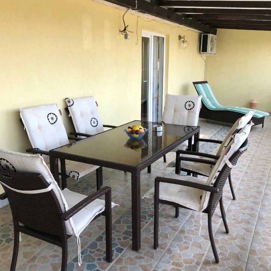 Apartmani Gabi Cesarica Exterior foto