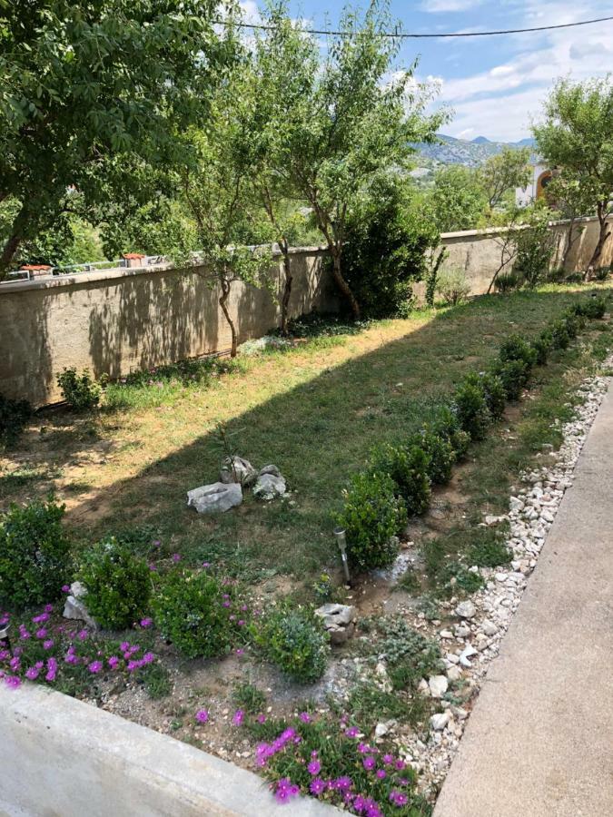 Apartmani Gabi Cesarica Exterior foto