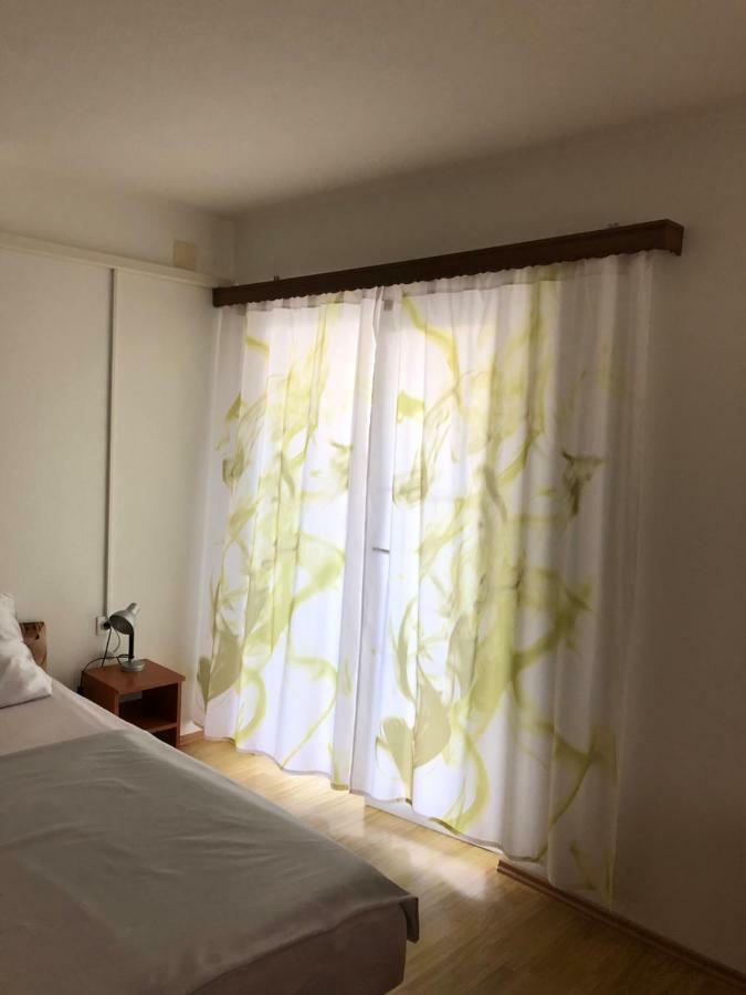 Apartmani Gabi Cesarica Exterior foto